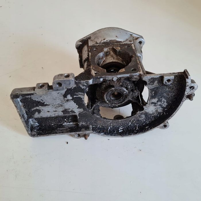 Stihl Fs 80 Karter Obudowa Silnika Korpus