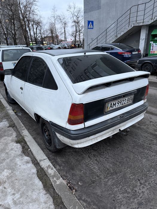 Opel Kadett 1.8 БЕЗ торга