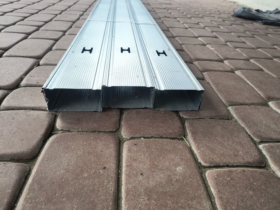 Profil ścienny stalowy 100mm