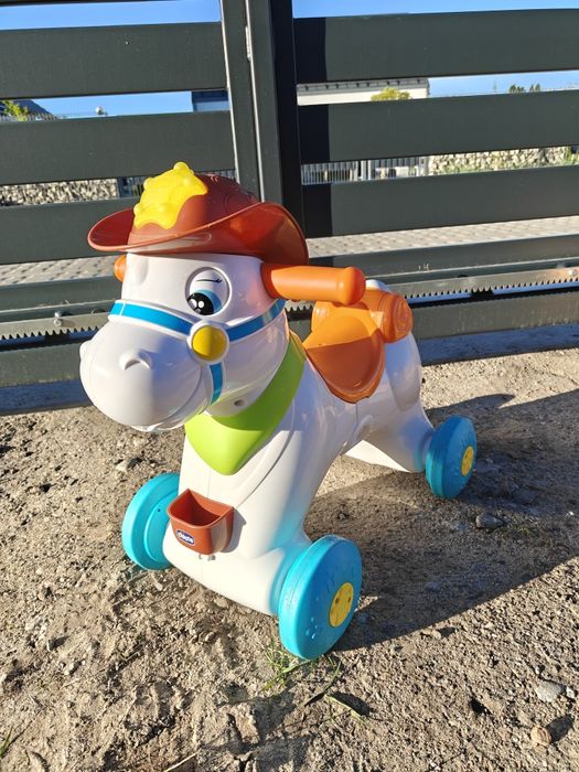 Konik jeździk Chicco