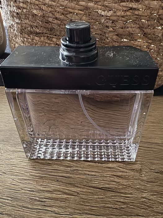 Perfumy męskie różne rodzaje