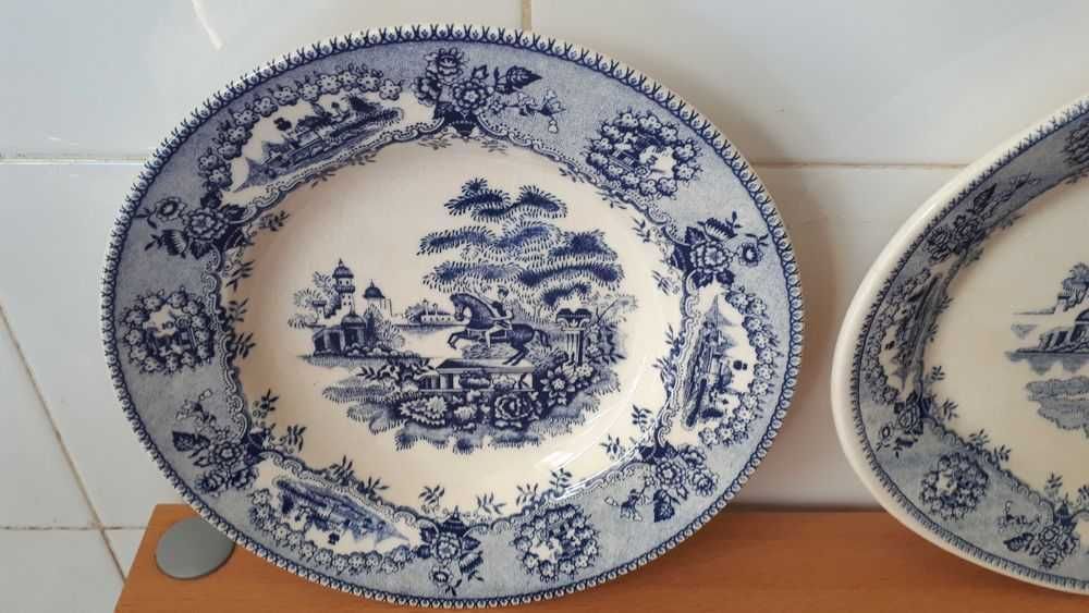 Travessas e prato 3 unidades por 15 euros