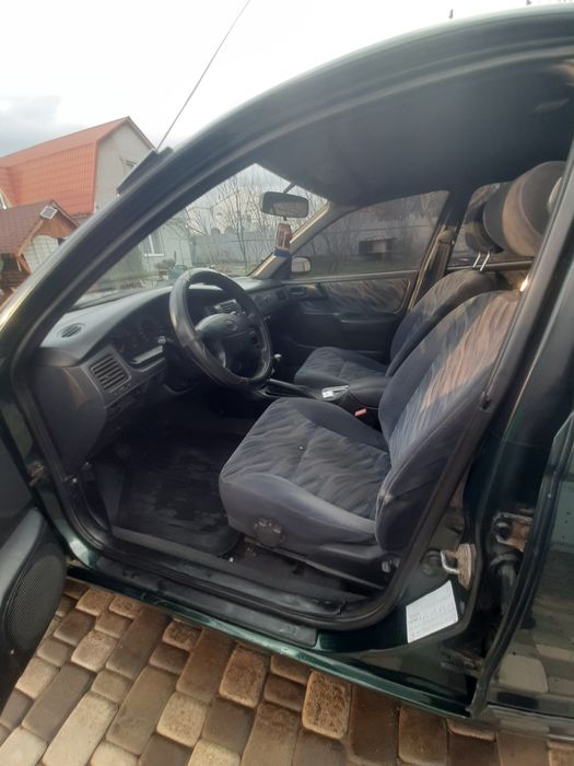 toyota karina e 1.6i 1997р