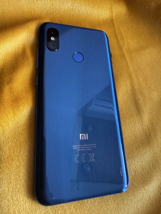 Телефон Xiaomi mi8 64gb 2sim