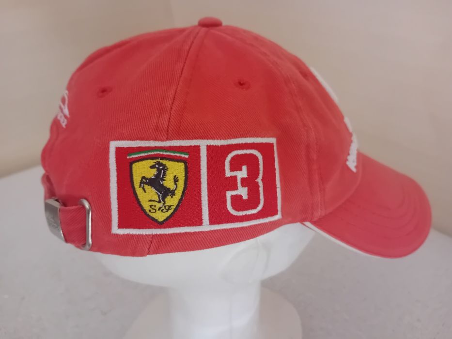 Chapéu/cap oficial da Ferrari/Michael Schumacher,  edição especial "Not for Sale", muito pouco usado, em excelentes condições.