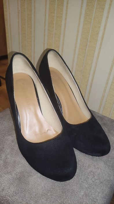 Продам туфлі жіночі