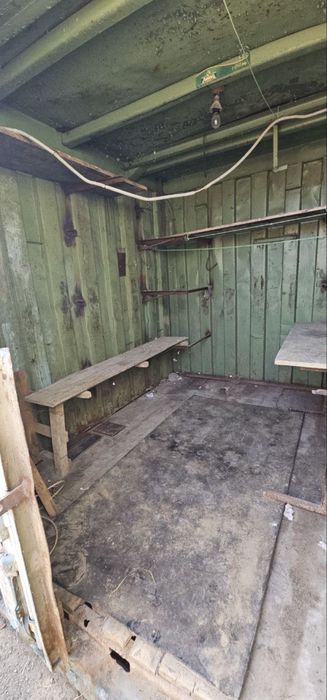 Металевий контейнер