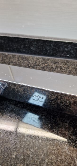 Misturadora de duche e acessorios