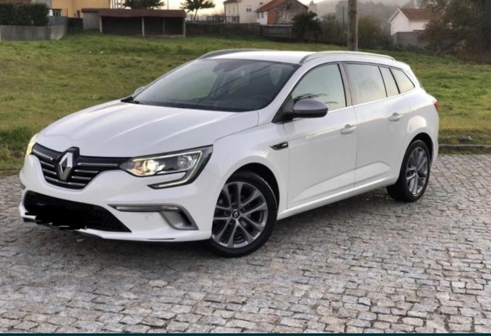 Renault megane sport tourer gt line 2017