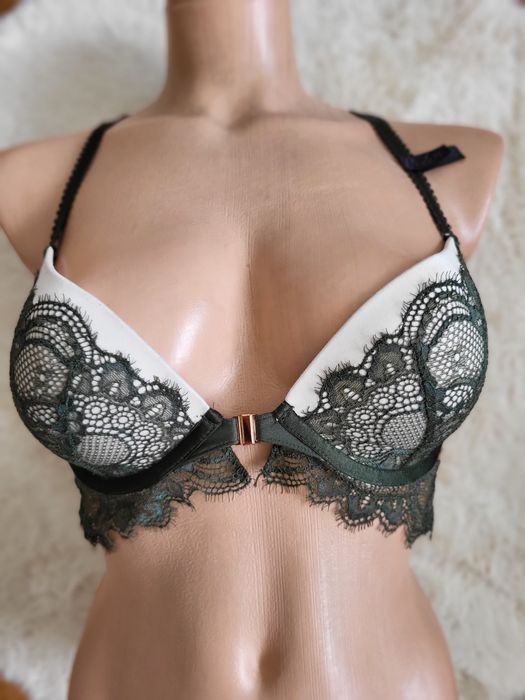Seksowny koronkowy biustonosz 70B Pamela Hunkemöller