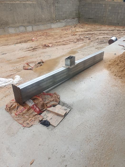 Vendo coluna de ferro