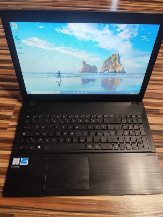 Ноутбук AsusPro P553UA в гарному стані