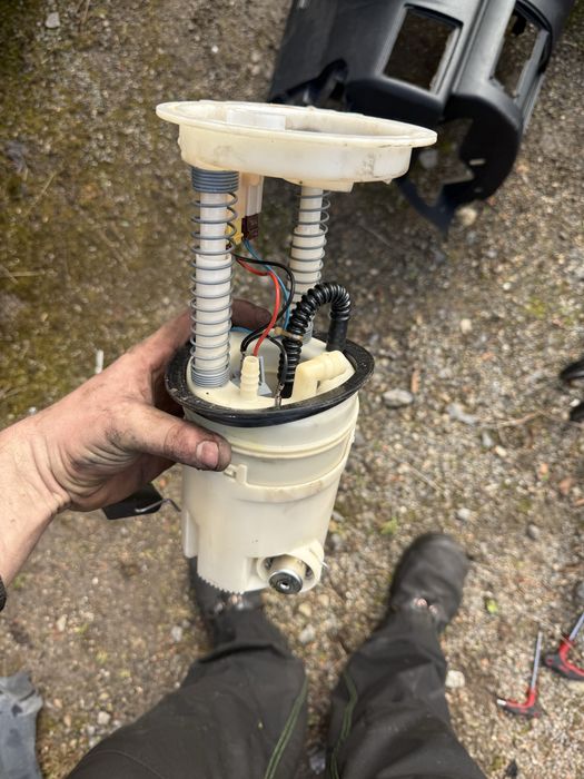 Паливний насос w169 a class mercedes