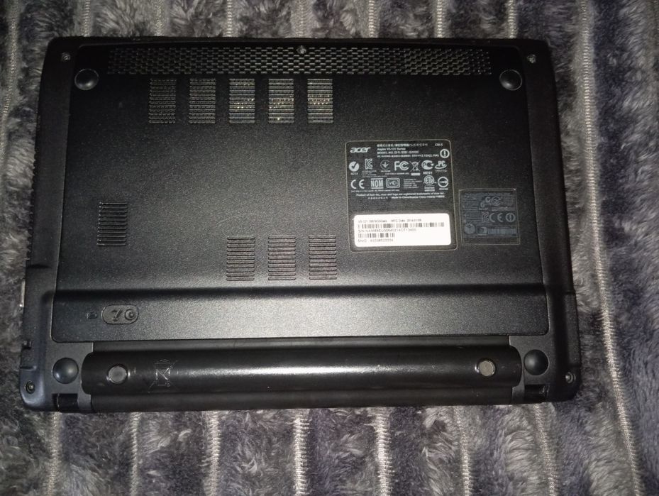 Компактний Acer V5-131 | 6GB RAM | Батарея 4 год | Windows 10 Tiny