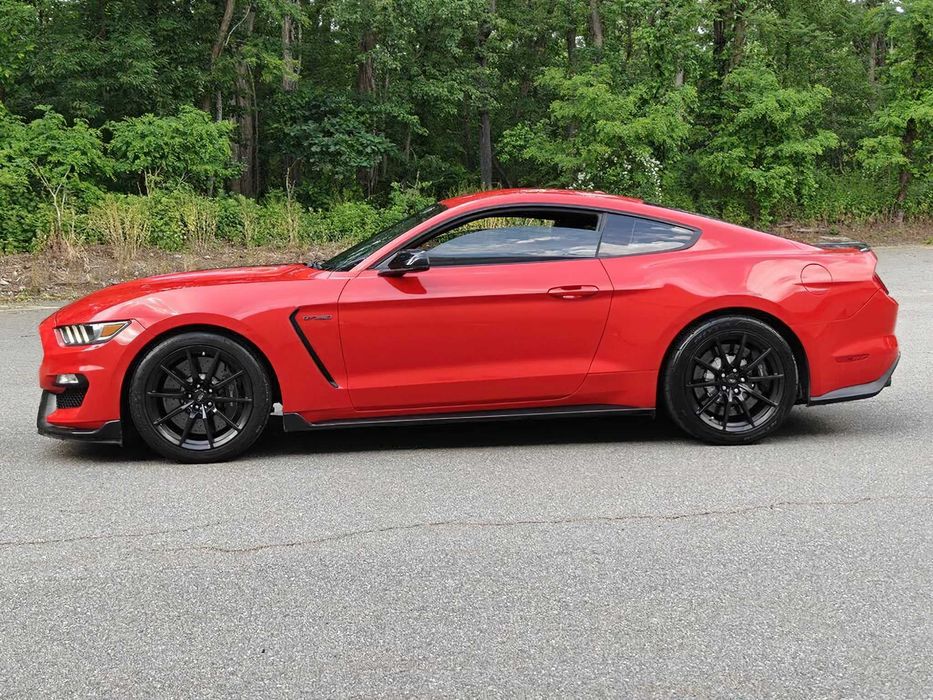 Ford Mustang Shelby GT350      2016
