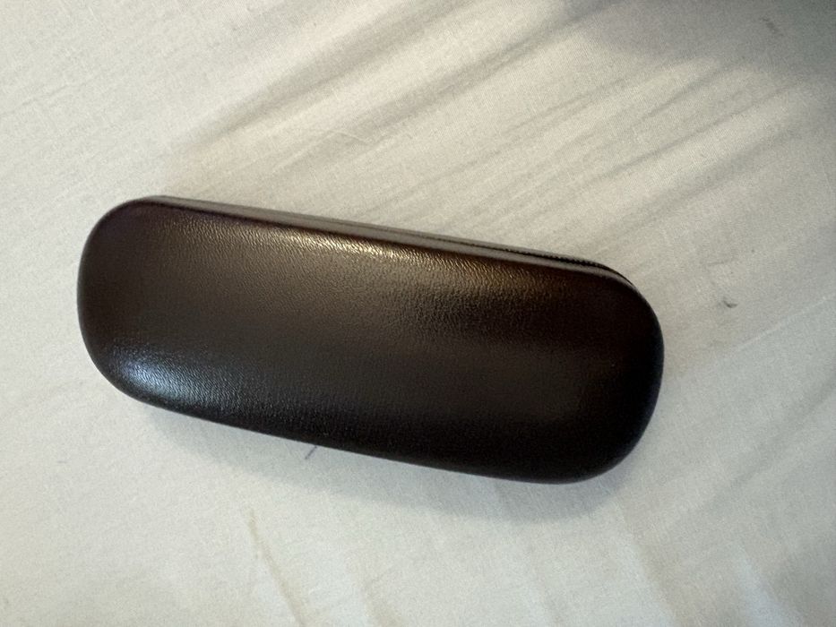 Okulary przeciw sloneczne z case