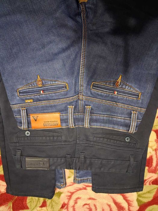 Продам зимові джинси на підлітка, ціна за 2пари 200 грн.