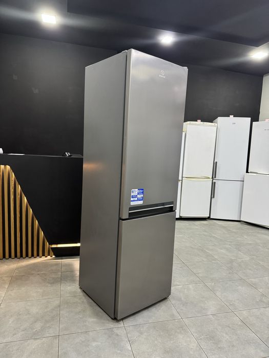 ВНИМАНИЕ! Холодильник INDESIT LI7 S1 W Гарантия! С доставкой!