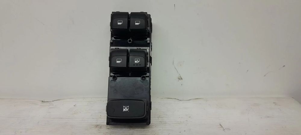 Comando / botão / interruptor vidros frente esquerdo KIA Stonic (YB)
