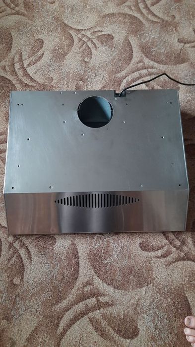 Продам кухонну витяжку