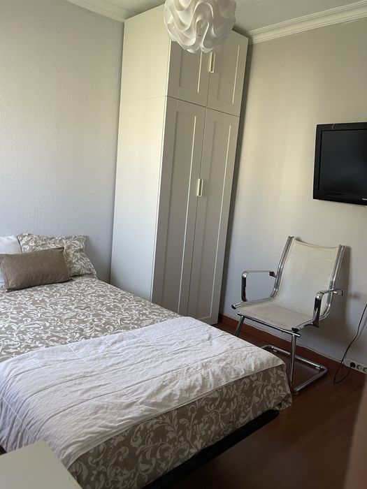 Quarto para alugar - entrada imediata