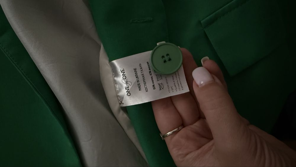 Піджак  жіночий зелений One by one