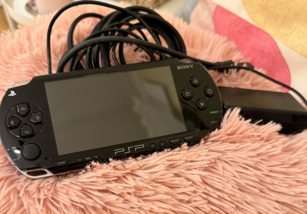 Sony PSP com carregador