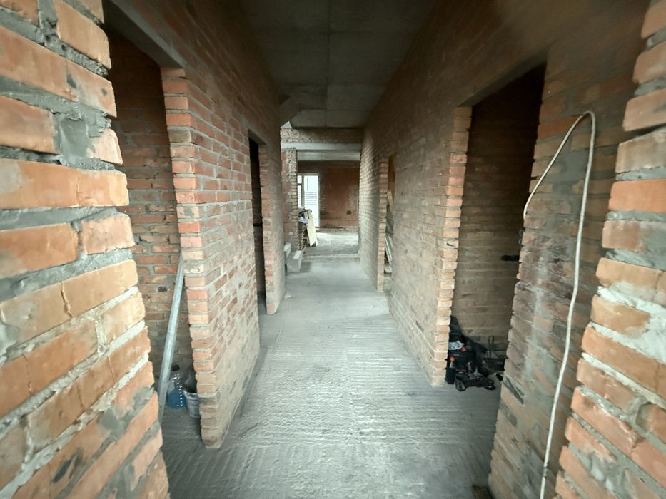 Продам новий будинок в Ірпені! Стоянка! Закрите КМ