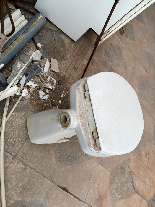 Conjunto Sanitario ( sanita, lavatorio e bidé)