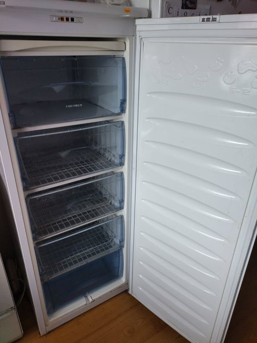 Zamrażarka w dobrym stanie