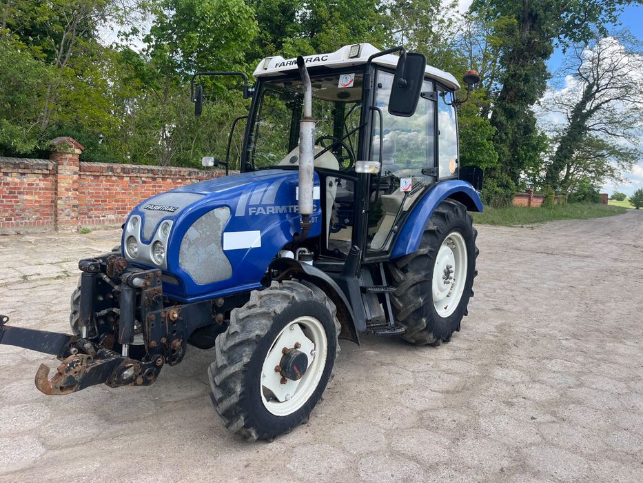 Ciągnik Farmtrac 555 dt rok 2016 przedni tuz