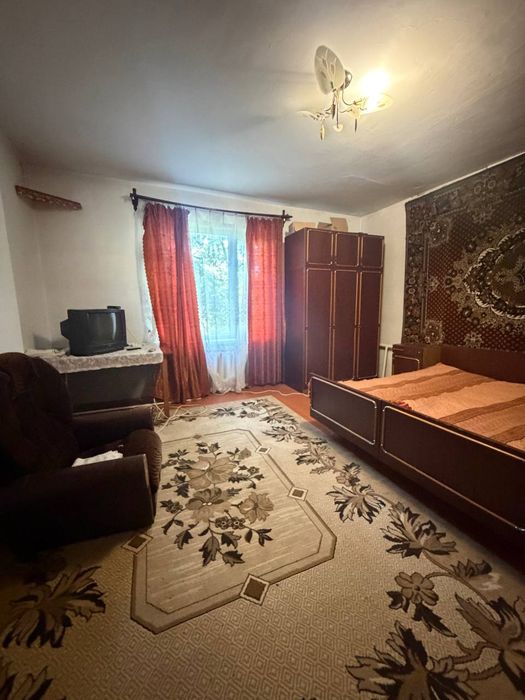 Продам  цегляний 2 поверховий будинок зі зручностями в с. Суйми  .
