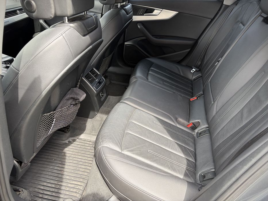 Audi A4 2017 VIN WAUDNAF47JA065150 фото оголошення 17 з 24