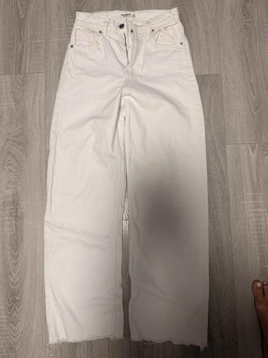 Білі джинси Pull and Bear