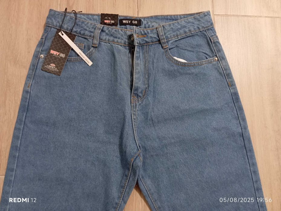 Calças de ganga novas