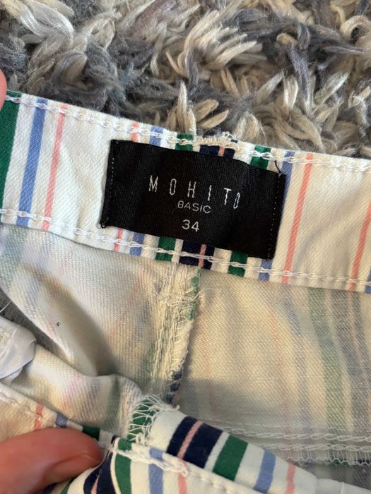 Krótkie spodenki Mohito