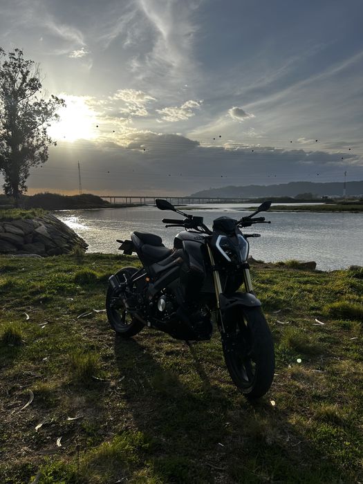 Vendo ou troco keeway rkf 125