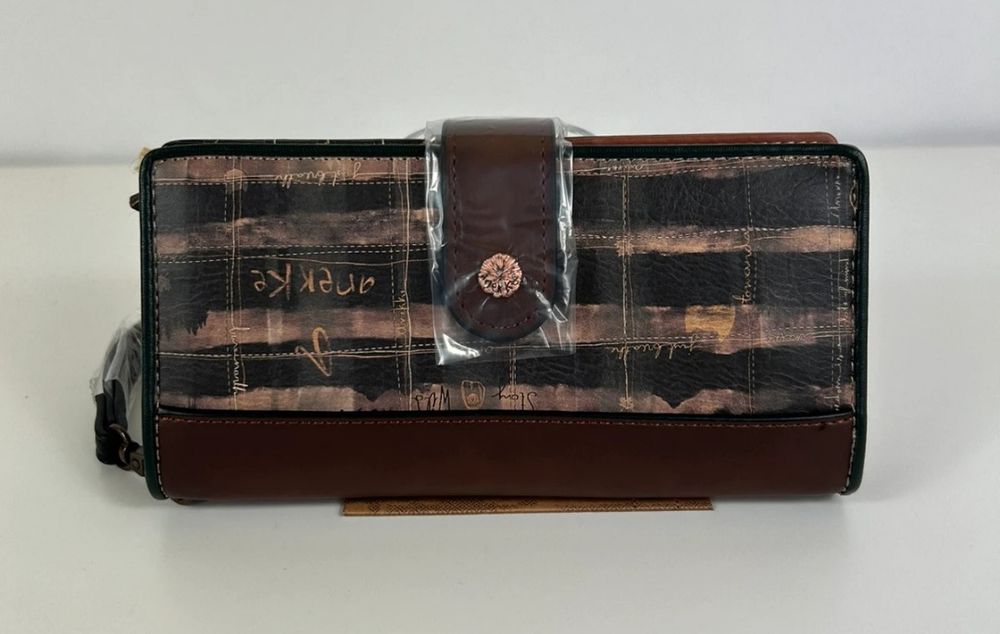 Portfel Anekke Canada