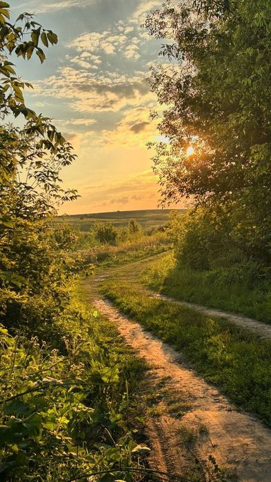 Продам участок під забудову