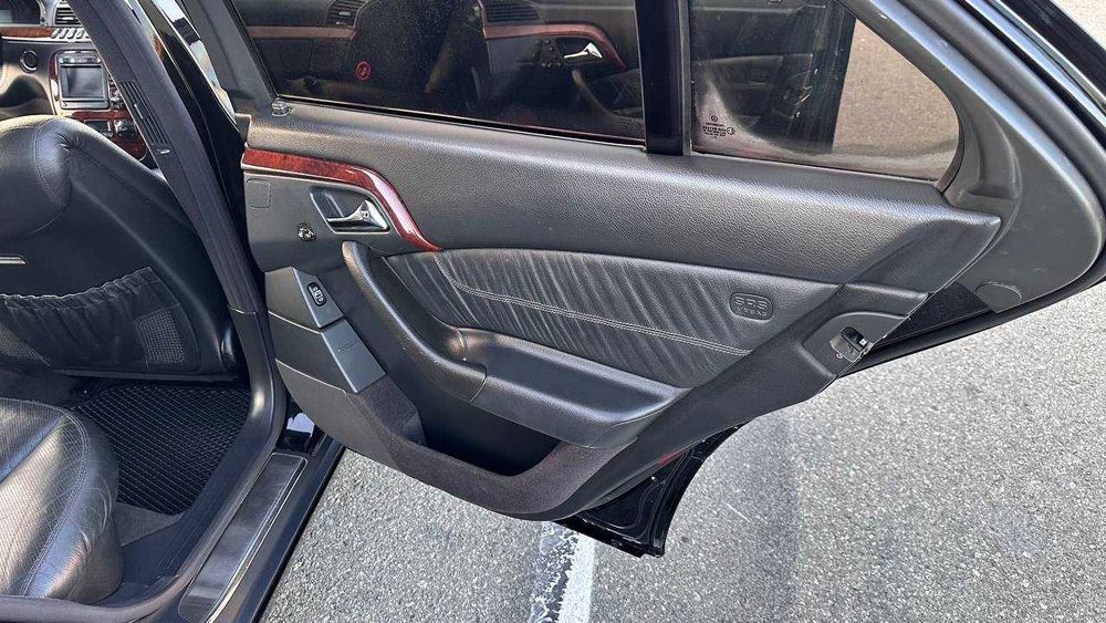 Mercedes-Benz S-Class 2000