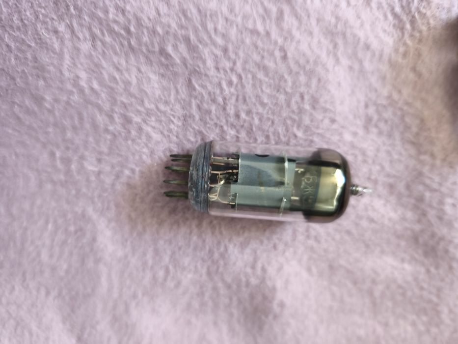 Lampy 6Z51P (EF184) Jag Bas 2 ZSRR