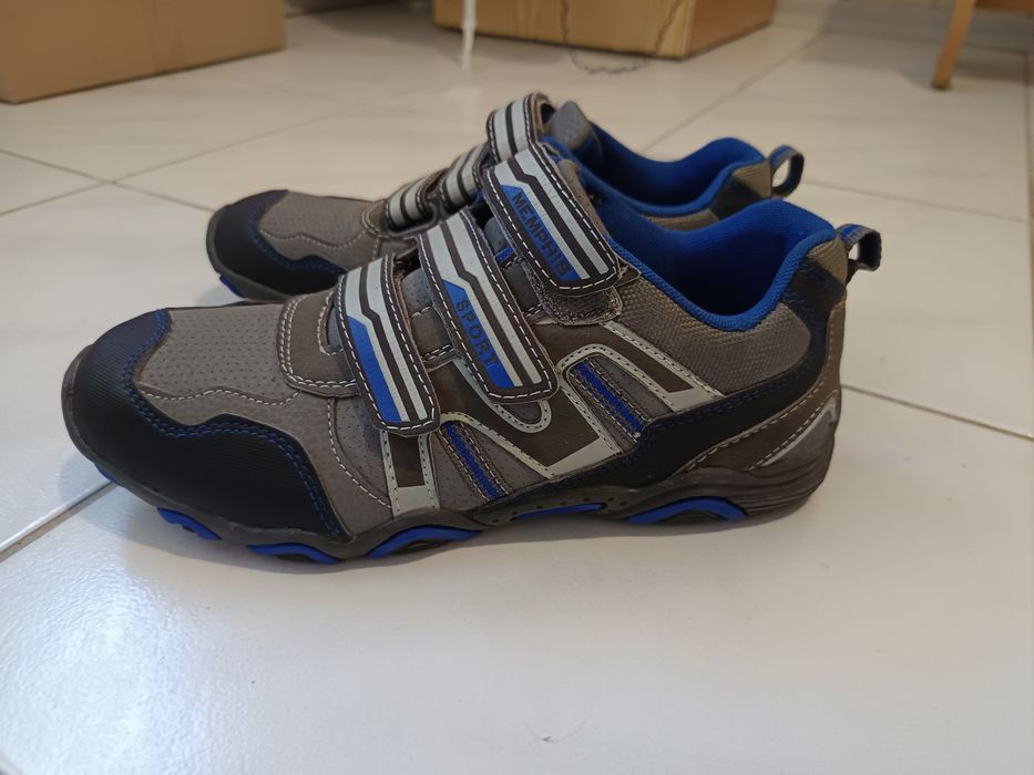 Buty  sportowe 40 rozmiar