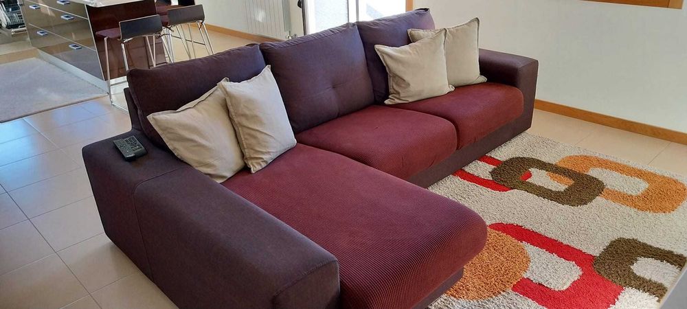 Vendo sofá com chaise longue
