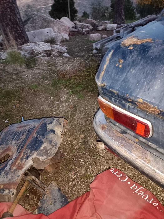 Clássico antigo Peugeot 204 1.1