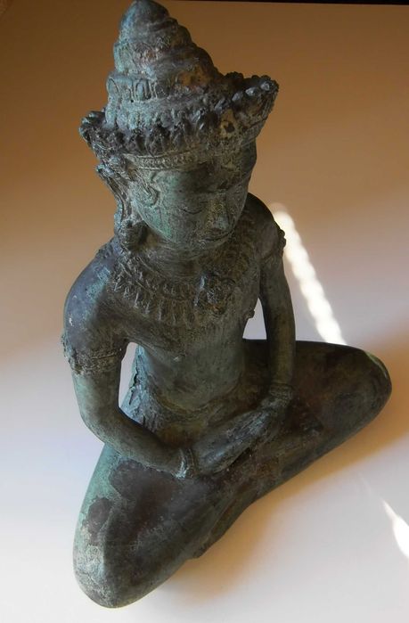 "Buda em Meditação" em bronze verdigri: Transmitindo Paz e Serenidade