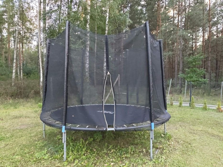 Trampolina w 100% sprawna .