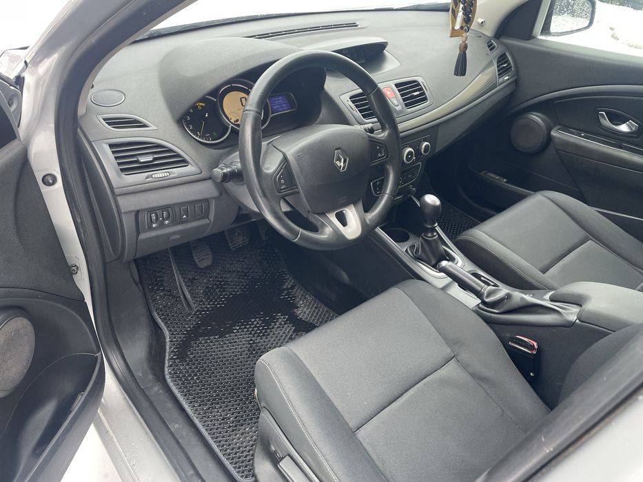 Renault Megane 1.5 дизель 2010 рік