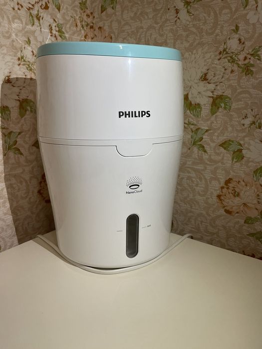 Зволожувач Phillips series 2000
