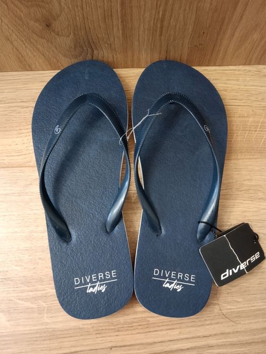 Klapki damskie Diverse 36 z metką
