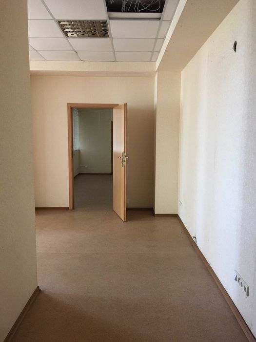 Продаж комерційного приміщення по вул. Смілянська